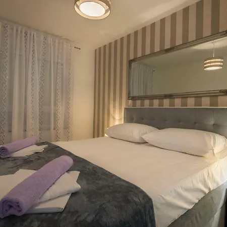 Apartment Lidija 1 Makarska