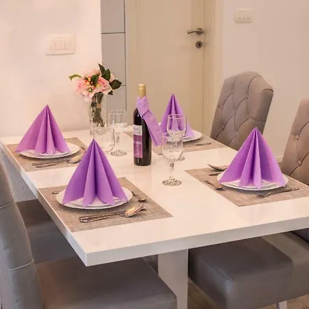 Lidija 1 דירה מאקרסקה