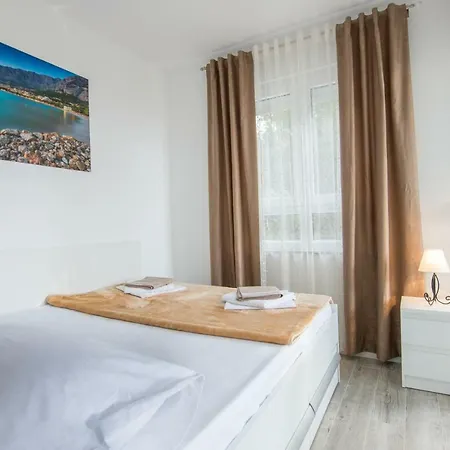 Apartman Lidija 1 *